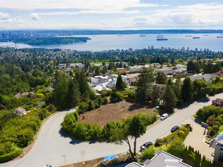 1430 Chartwell Drive, West Vancouver, BC, V7S 2S1 - 10
