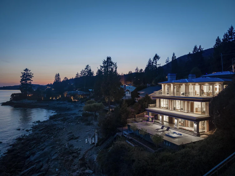 3008 Procter Avenue, West Vancouver, BC, V7V 1G1