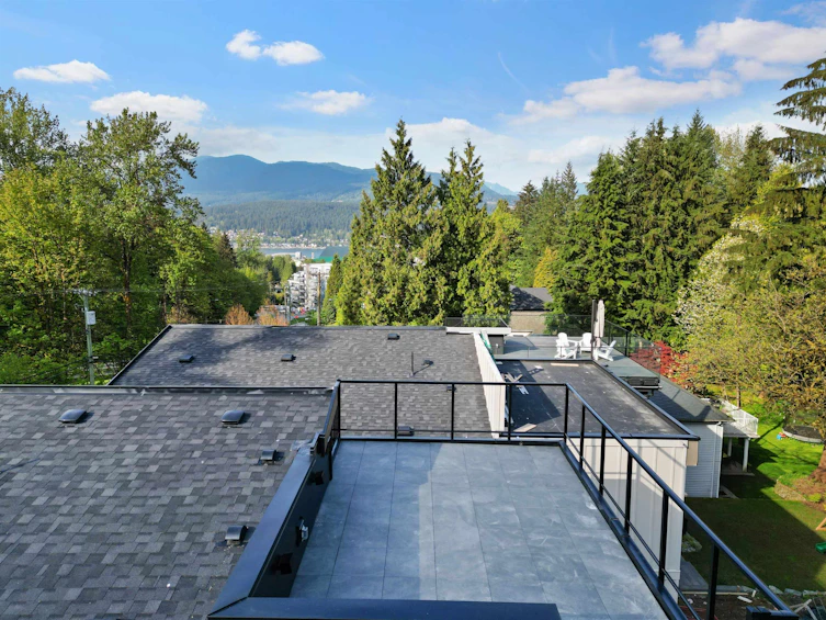 986 Seaforth Way, Port Moody, BC, V3H 1P3 - 2