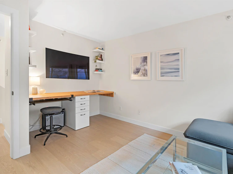 2422 E 8th Avenue, Vancouver, BC, V5M 4V4 - 19