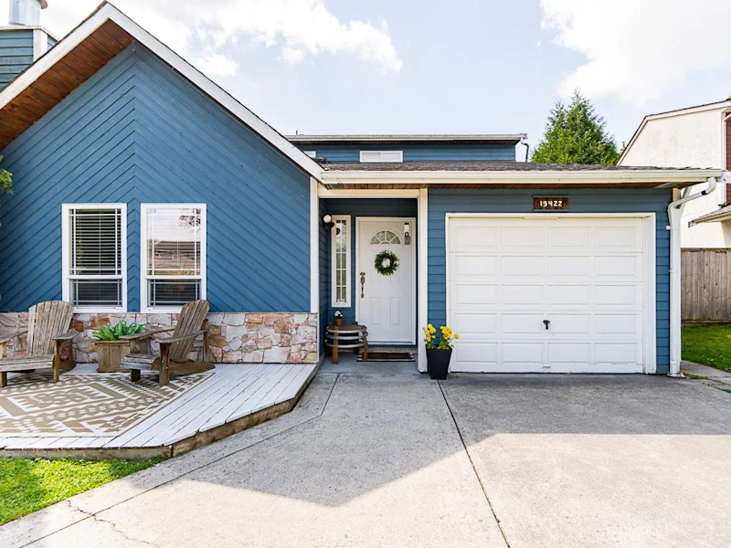 19422 61st Avenue, Surrey BC V3S 7L3
