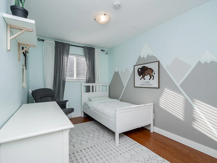 19422 61 Avenue, Surrey, BC, V3S 7L3 - 19