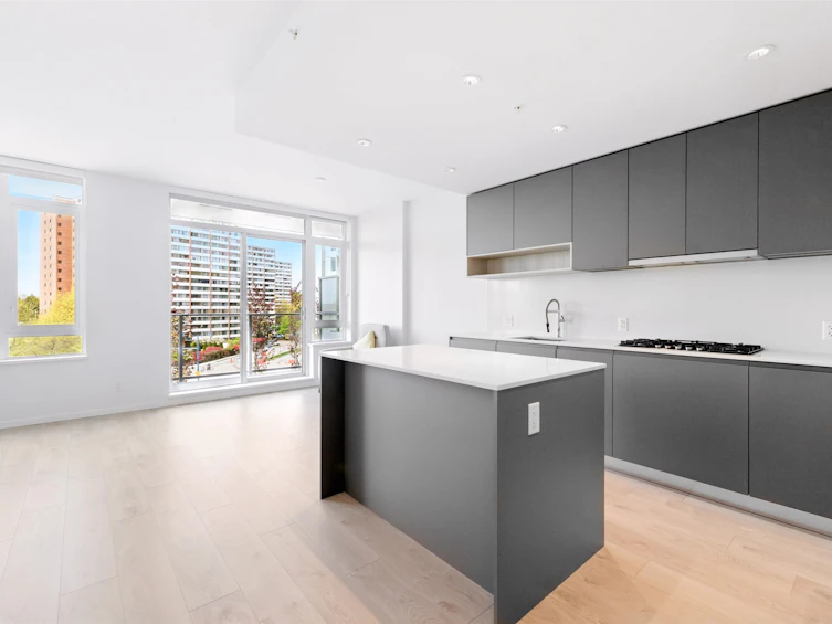 422-6808 Minoru Boulevard, Richmond, BC, V6Y 0M7 - 2