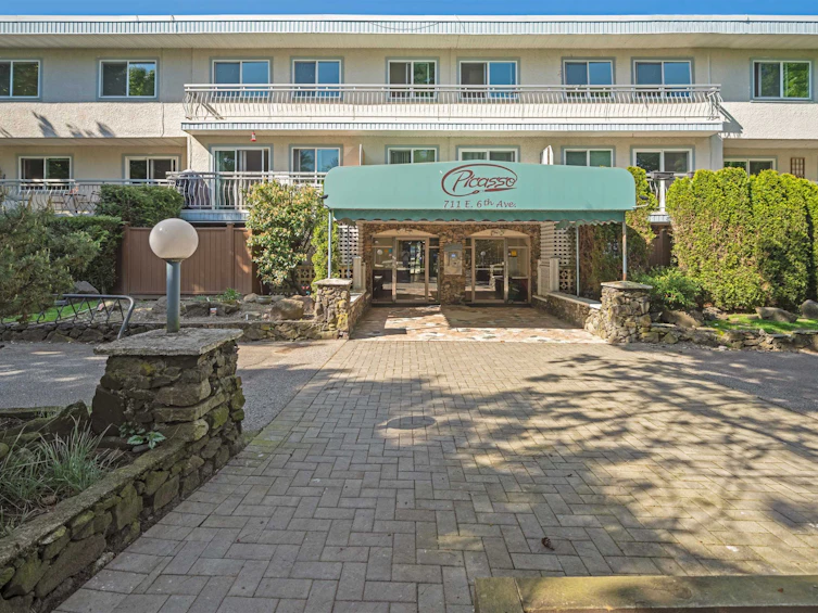 335-711 E 6th Avenue, Vancouver, BC, V5T 1L7