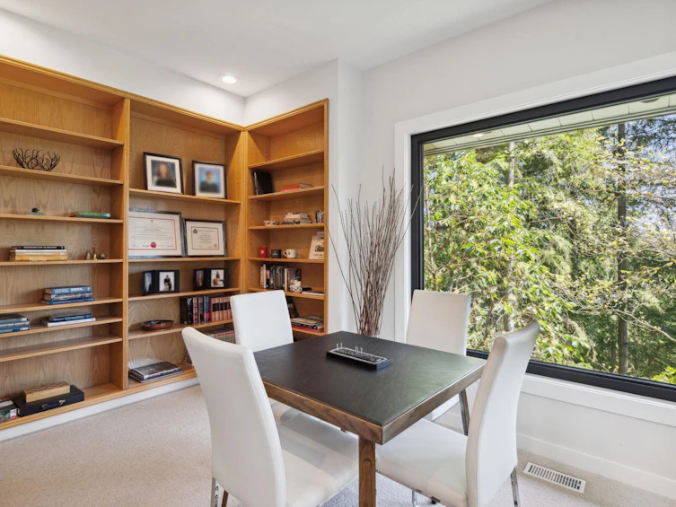 4044 Almondel Road, West Vancouver, BC, V7V 3L5 - 4