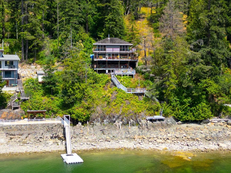 345 David Road, Bowen Island, BC, V0N 1G1 - 2