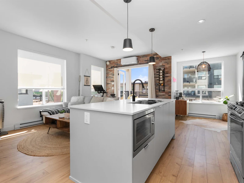 209 - 2493 Montrose Avenue, Abbotsford BC