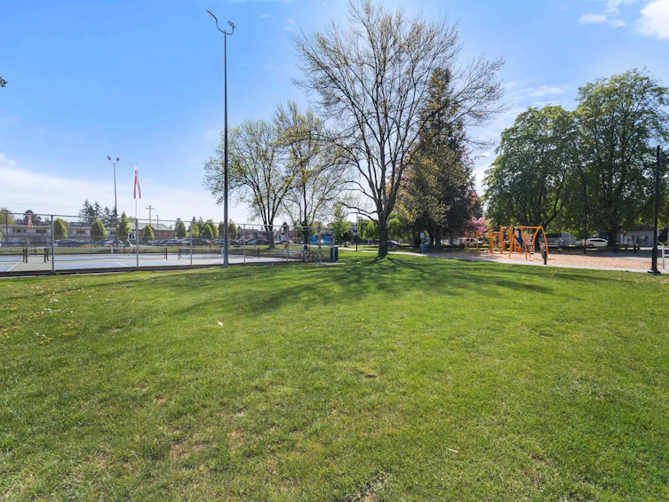 209-2493 Montrose Avenue, Abbotsford, BC, V2S 3T2 - 24