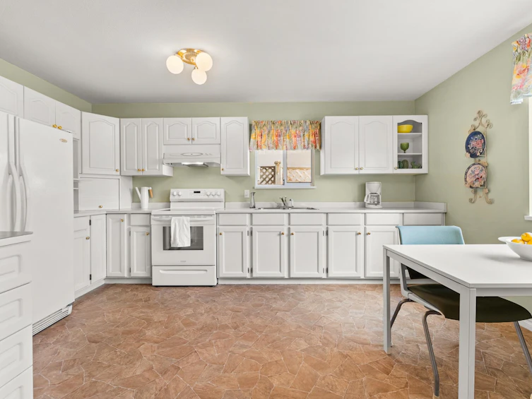 8140 Robinson Road, Richmond, BC, V6Y 1B4 - 9