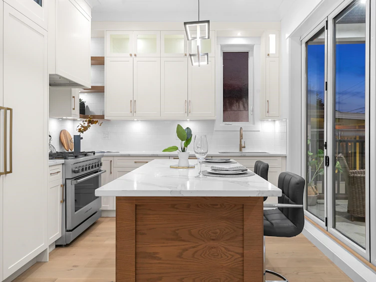 4990 Sherbrooke Street, Vancouver, BC, V5W 3M2 - 15