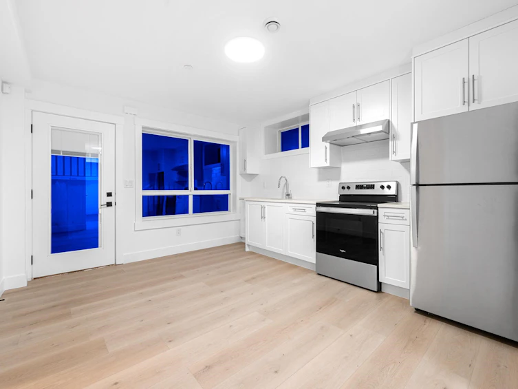 4990 Sherbrooke Street, Vancouver, BC, V5W 3M2 - 31