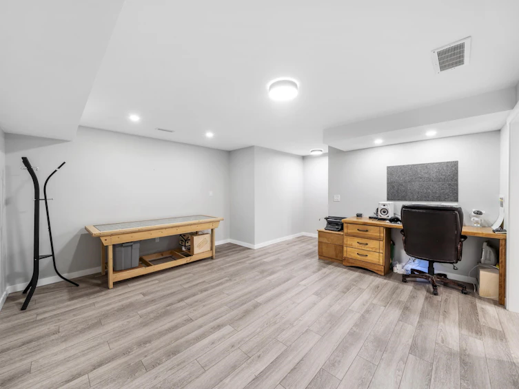 7044 179a Street, Surrey, BC, V3S 7S4 - 24