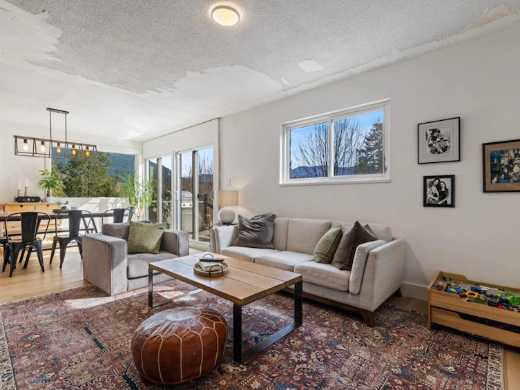 1110 Deep Cove Road, North Vancouver, BC, V7G 1S3 - 3