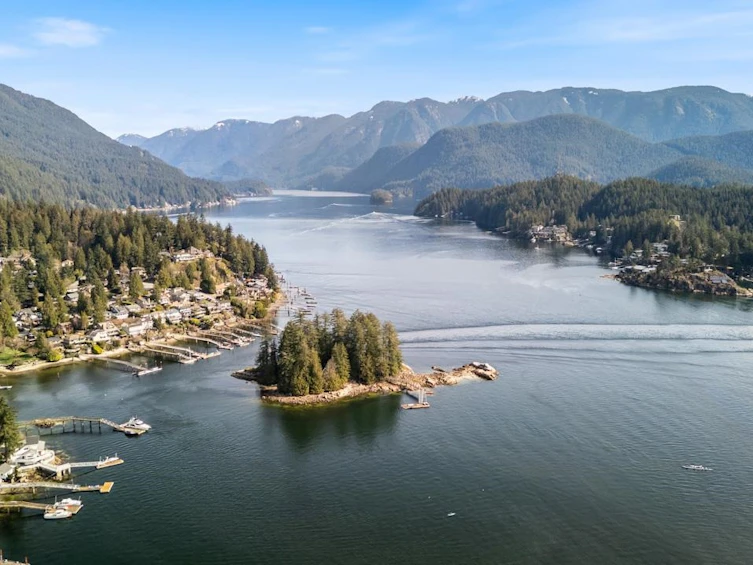 1110 Deep Cove Road, North Vancouver, BC, V7G 1S3 - 35