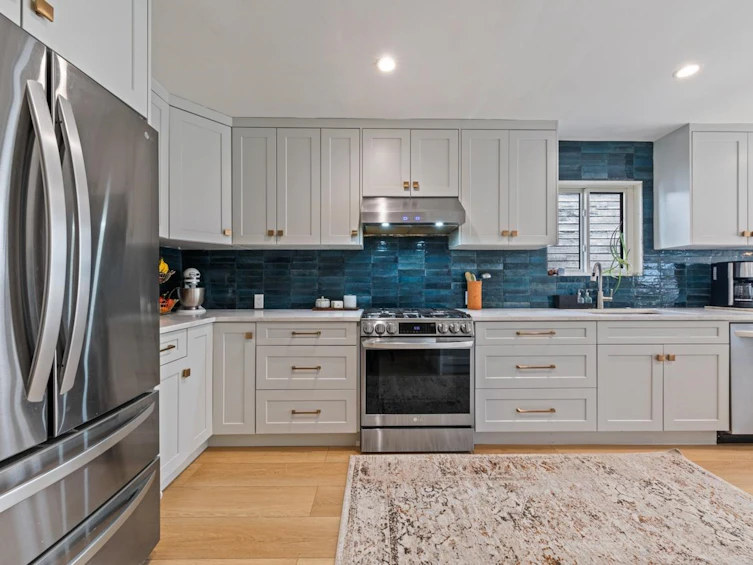 1110 Deep Cove Road, North Vancouver, BC, V7G 1S3 - 8