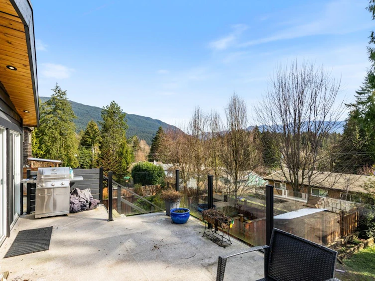 1110 Deep Cove Road, North Vancouver, BC, V7G 1S3 - 25