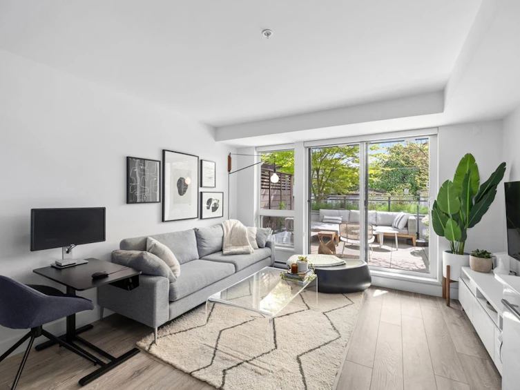 204-630 E Broadway Street, Vancouver, BC, V5T 0J1 - 5