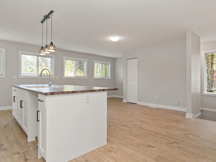 840 7th Avenue, Hope, BC, V0X 1L4 - 9