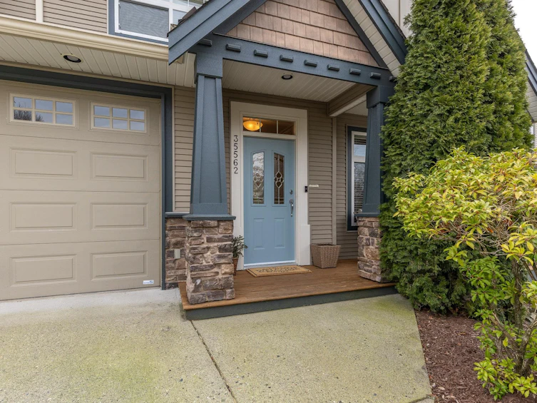 35562 Allison Court, Abbotsford, BC, V3G 3B7 - 2