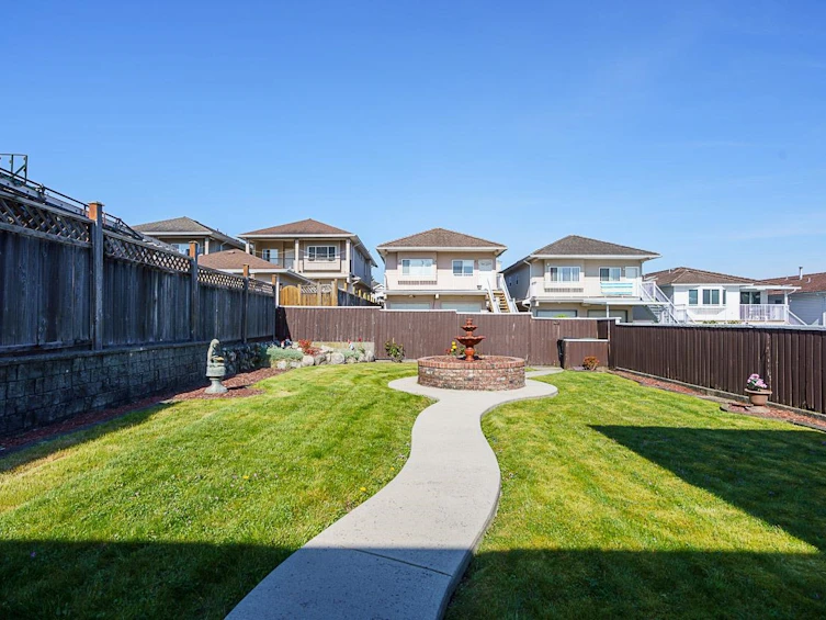 7766 Davies Street, Burnaby, BC, V3N 3H4 - 27