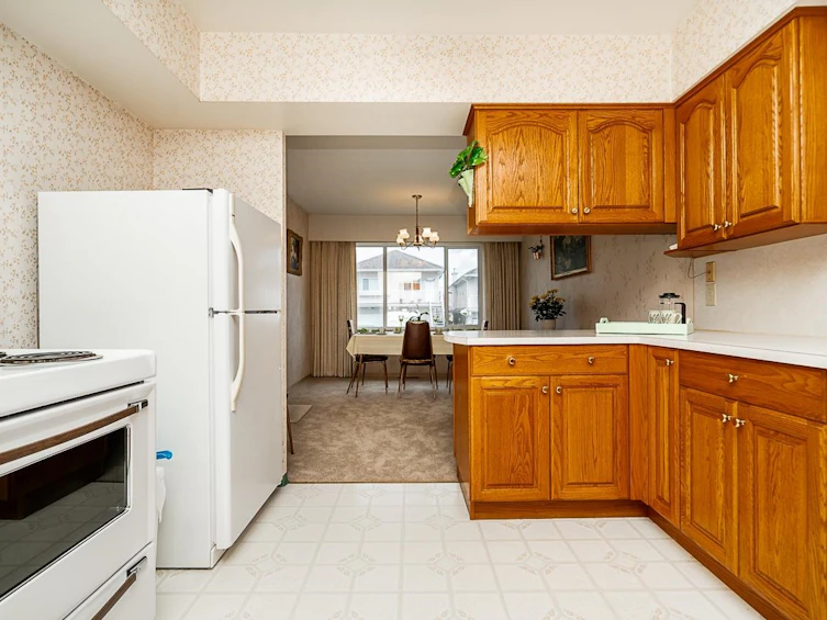 7766 Davies Street, Burnaby, BC, V3N 3H4 - 6