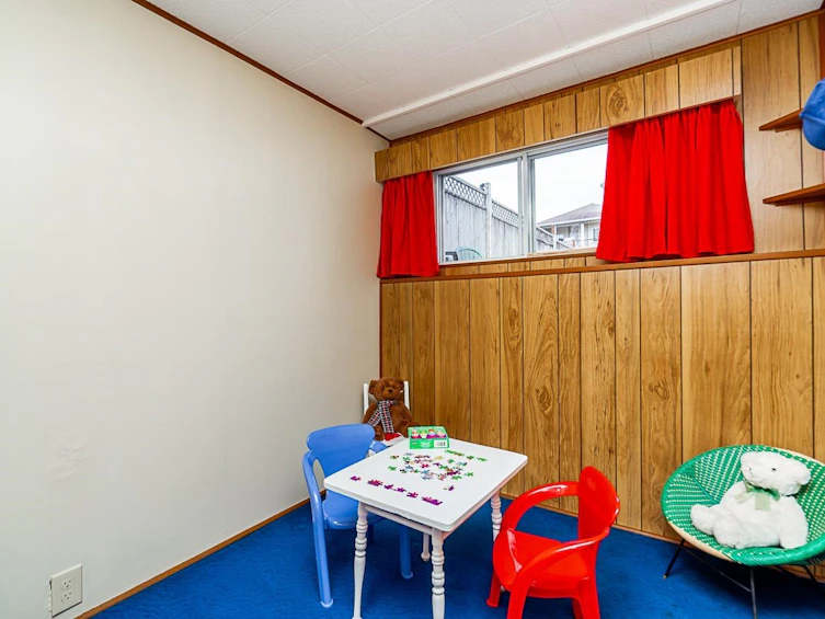 7766 Davies Street, Burnaby, BC, V3N 3H4 - 17