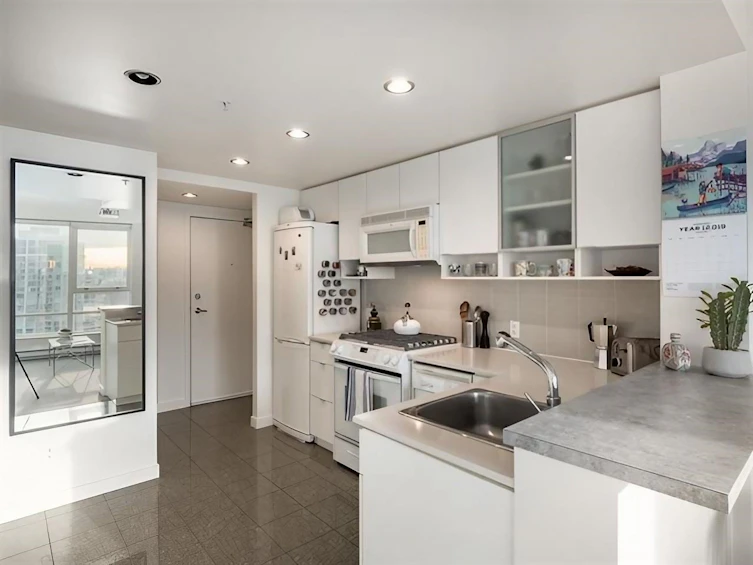 701-939 Expo Boulevard, Vancouver, BC, V6Z 3G7 - 2