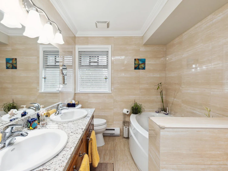 5825 Nancy Greene Way, North Vancouver, BC, V7R 4W6 - 17