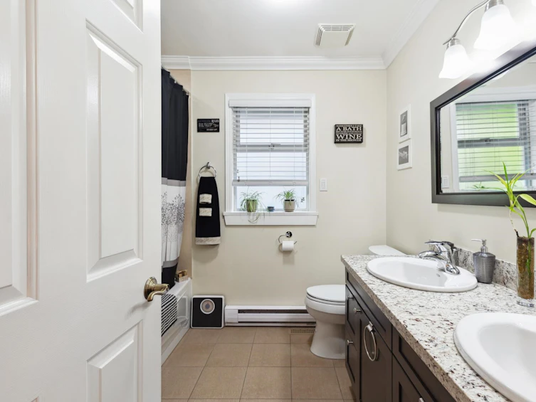 5825 Nancy Greene Way, North Vancouver, BC, V7R 4W6 - 21