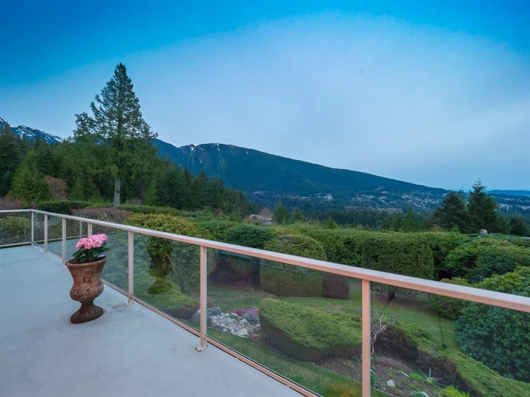 497 Craigmohr Drive, West Vancouver, BC, V7S 1W7 - 37