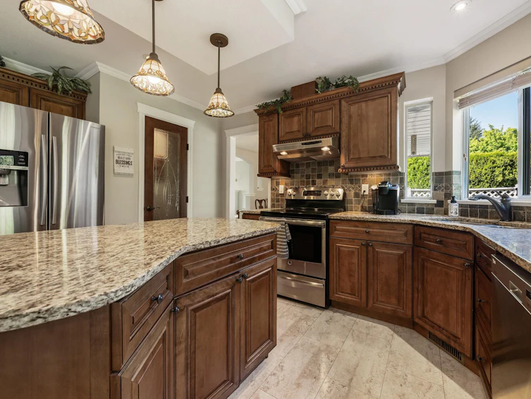 8030 153a Street, Surrey, BC, V3S 7X7 - 4