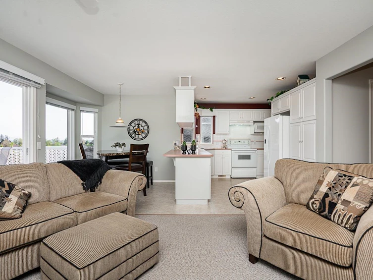 7910 Topper Drive, Mission, BC, V2V 6Z2 - 10