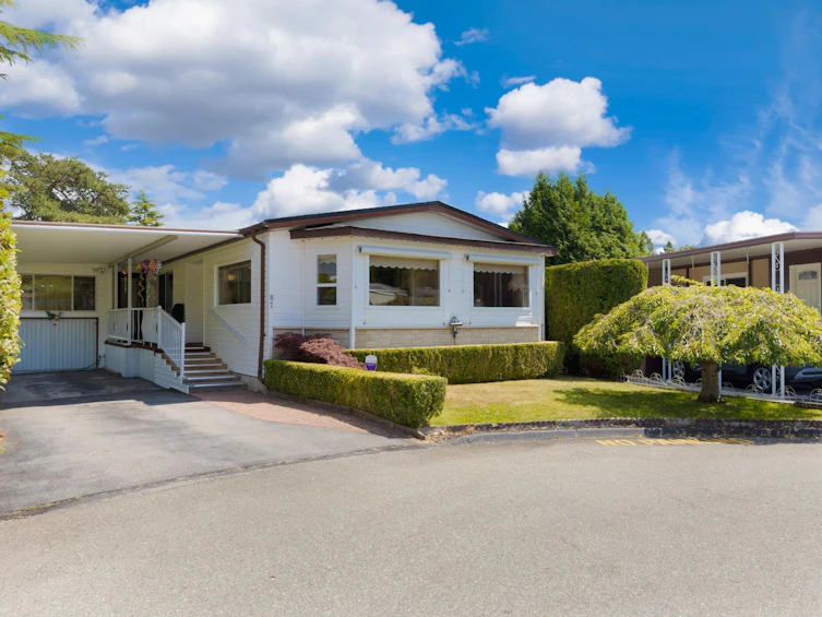 87-15875 20 Avenue, Surrey, BC, V4A 2B1 - 2