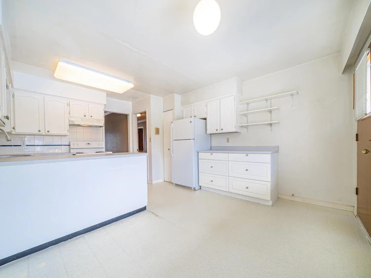 6651 Lochdale Street, Burnaby, BC, V5B 2M7 - 15
