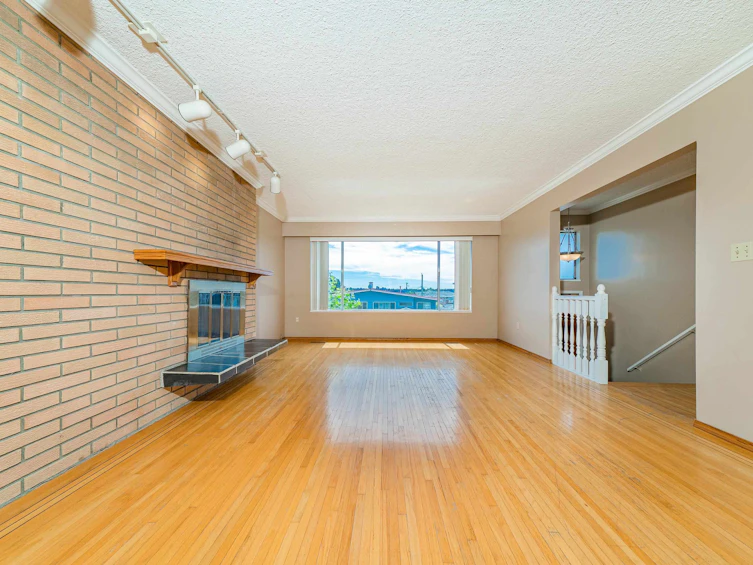 6651 Lochdale Street, Burnaby, BC, V5B 2M7 - 7