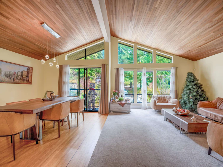 5535 Huckleberry Lane, North Vancouver, BC, V7R 4N9 - 3