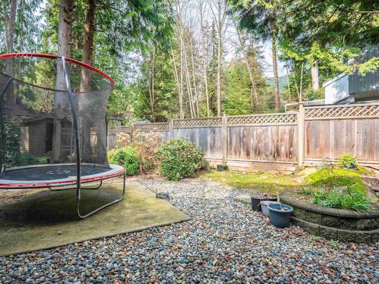 5535 Huckleberry Lane, North Vancouver, BC, V7R 4N9 - 36
