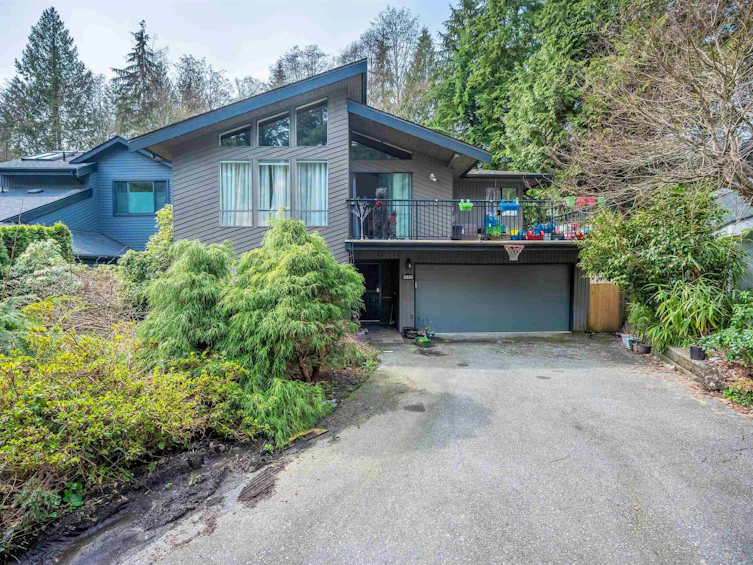 5535 Huckleberry Lane, North Vancouver, BC, V7R 4N9