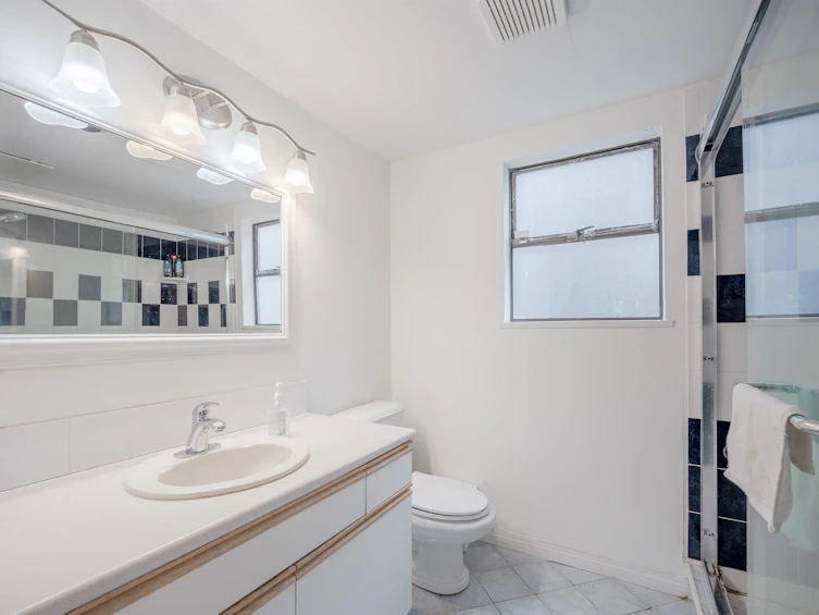 5535 Huckleberry Lane, North Vancouver, BC, V7R 4N9 - 28