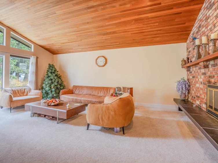 5535 Huckleberry Lane, North Vancouver, BC, V7R 4N9 - 5