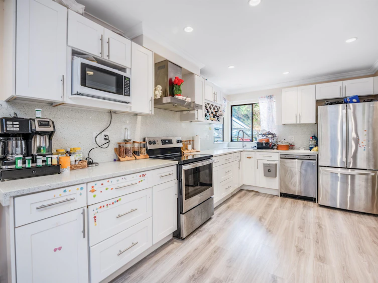5535 Huckleberry Lane, North Vancouver, BC, V7R 4N9 - 9