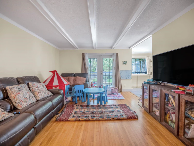 5535 Huckleberry Lane, North Vancouver, BC, V7R 4N9 - 11