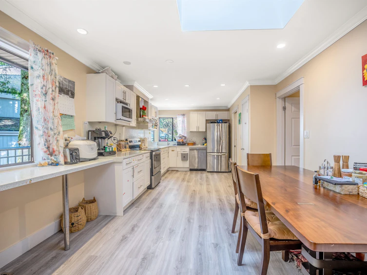 5535 Huckleberry Lane, North Vancouver, BC, V7R 4N9 - 8