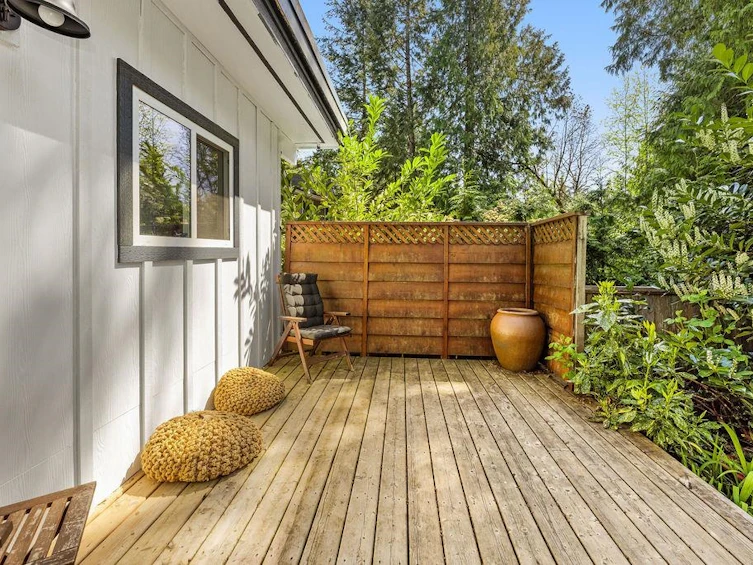 1544 Henderson Avenue, Roberts Creek, BC, V0N 2W2 - 17