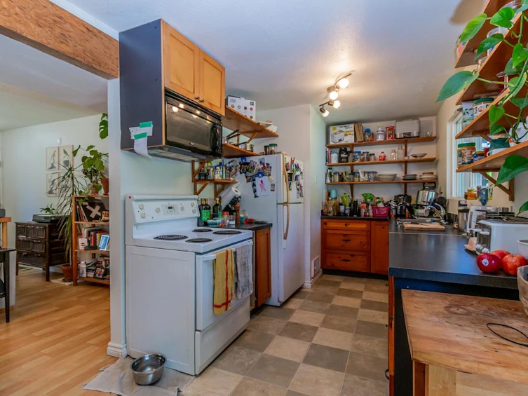 38227 Hemlock Avenue, Squamish, BC, V8B 0X1 - 28