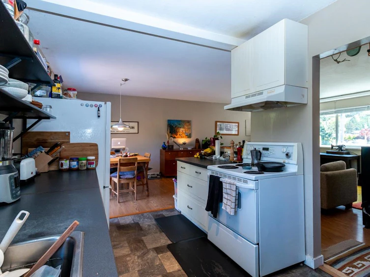 38227 Hemlock Avenue, Squamish, BC, V8B 0X1 - 5