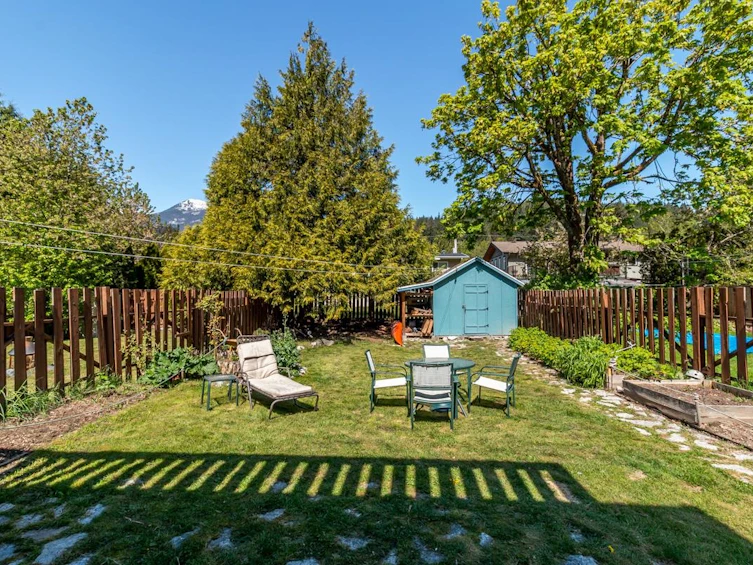 38227 Hemlock Avenue, Squamish, BC, V8B 0X1 - 40