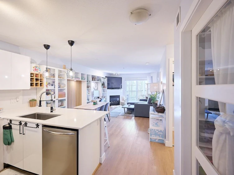 310-9333 Alberta Road, Richmond, BC, V6Y 4E4 - 2