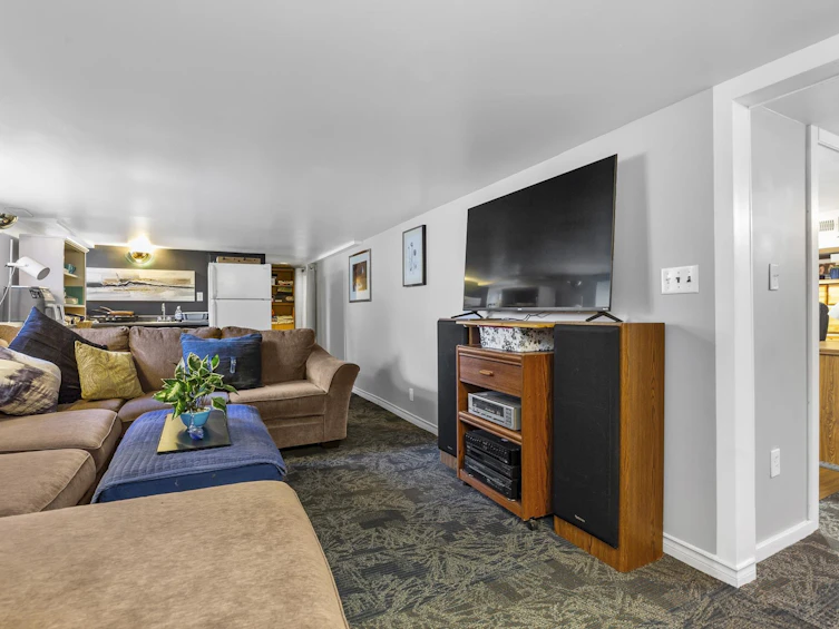 32715 Adams Avenue, Mission, BC, V2V 2S2 - 17