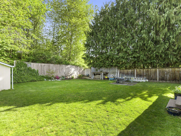32715 Adams Avenue, Mission, BC, V2V 2S2 - 33